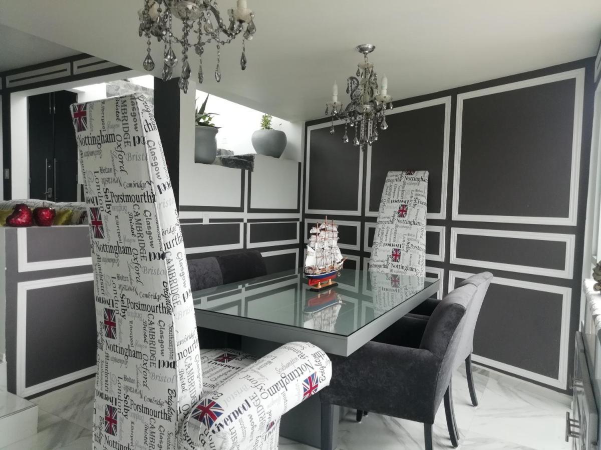 Homestay Otomi - Seguridad, 10min De Centros Comerciales & Zona Esmeralda - Empresas Bienvenidas *